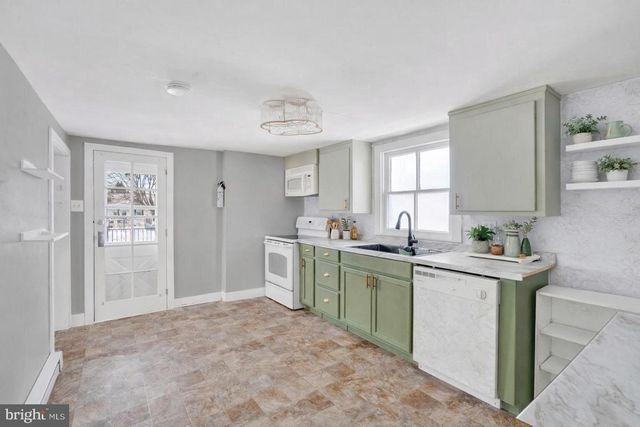 147 MAPLE ST, Manchester, PA 17345