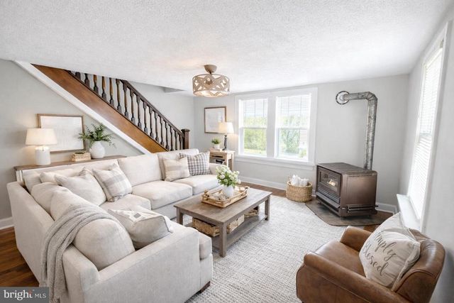 147 MAPLE ST, Manchester, PA 17345