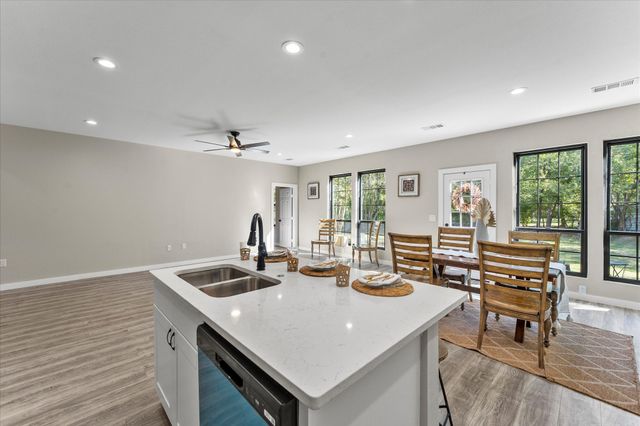 3907 Simonds Street, Greenville, TX 75401
