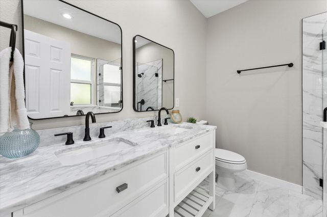 3907 Simonds Street, Greenville, TX 75401