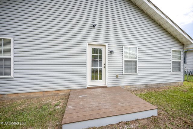 345 Bowen Street, Biloxi, MS 39530
