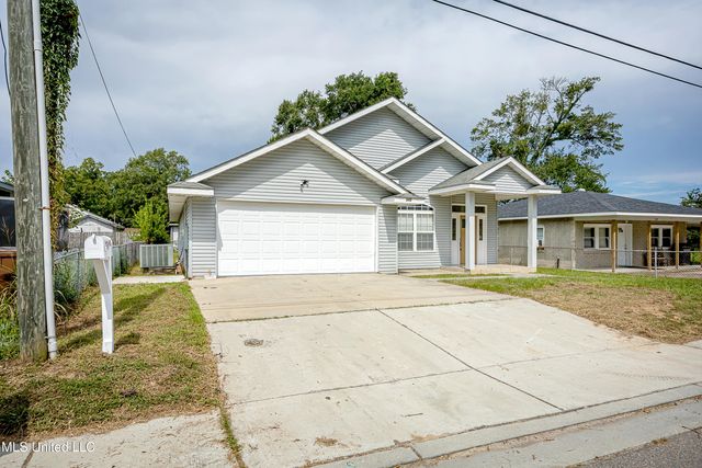 345 Bowen Street, Biloxi, MS 39530