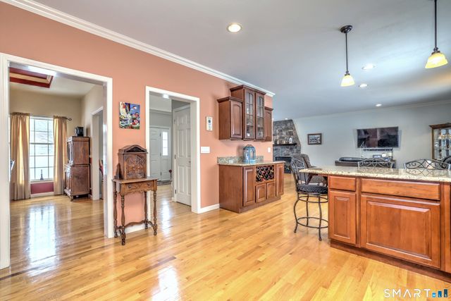 39 Fawn Meadow Drive, Naugatuck, CT 06770