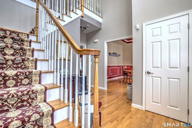 39 Fawn Meadow Drive, Naugatuck, CT 06770