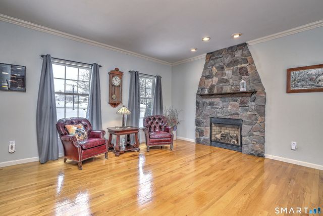 39 Fawn Meadow Drive, Naugatuck, CT 06770