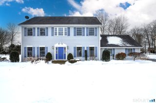 39 Fawn Meadow Drive, Naugatuck, CT 06770