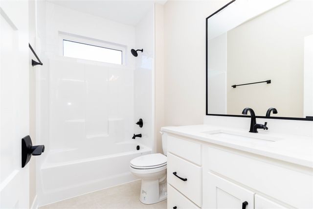 408 SW 18th Street, Ankeny, IA 50023