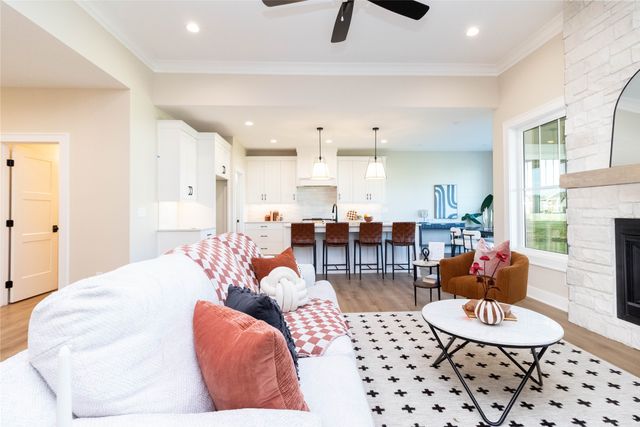 408 SW 18th Street, Ankeny, IA 50023