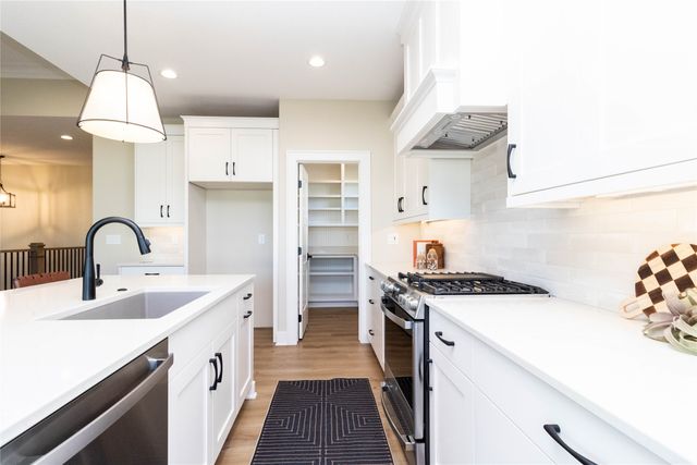 408 SW 18th Street, Ankeny, IA 50023