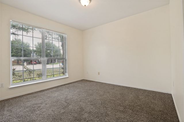 218 Jacob Court, Glenn Heights, TX 75154