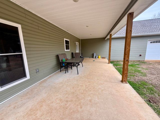 153 Windstone Drive, Trenton, GA 30752