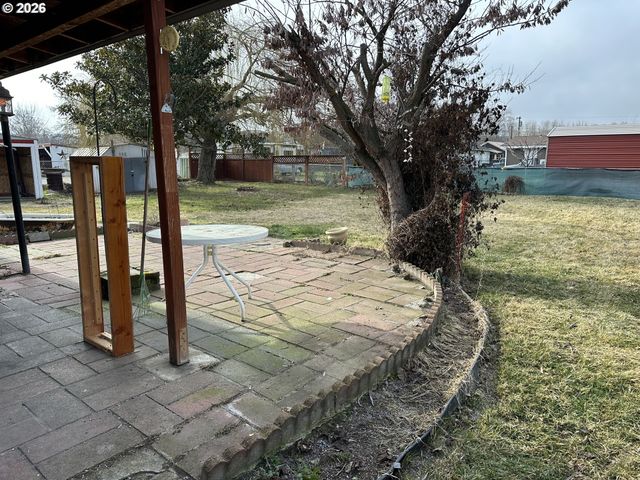 1518 WILKENSON St, Milton Freewater, OR 97862