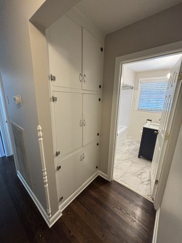 198 Barker Rd, Nashville, TN 37214
