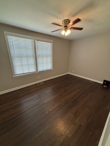 198 Barker Rd, Nashville, TN 37214