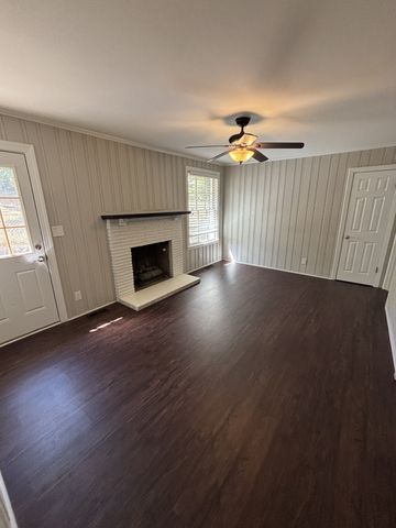 198 Barker Rd, Nashville, TN 37214