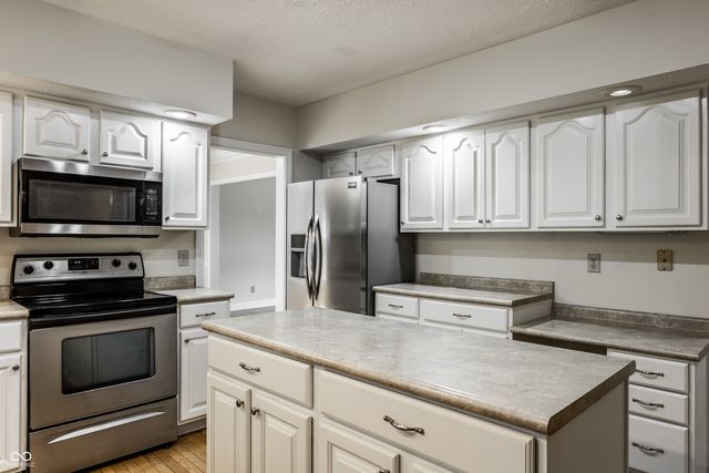 795 Grace Drive, Carmel, IN 46032