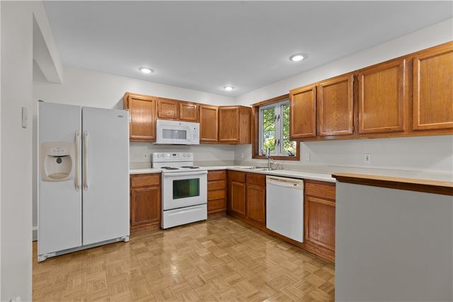 26 Channing Street, Newport, RI 02840