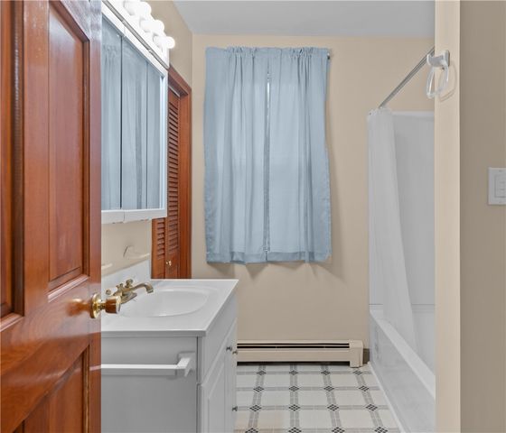 26 Channing Street, Newport, RI 02840