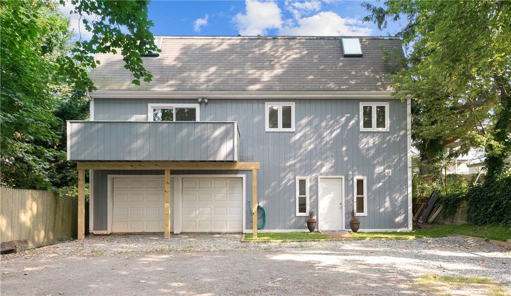 26 Channing Street, Newport, RI 02840