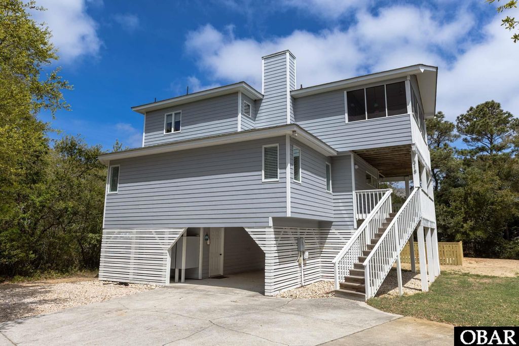 Image 3 of property listing at 318 Duck Road Lot 14, Southern Shores, NC 27949