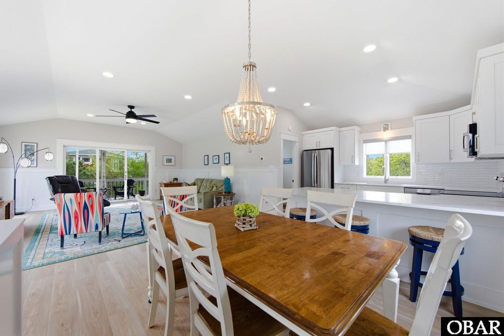 Image 7 of property listing at 318 Duck Road Lot 14, Southern Shores, NC 27949