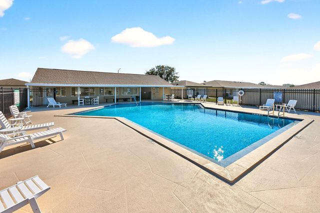 350 WINTER RIDGE BOULEVARD, Winter Haven, FL 33881