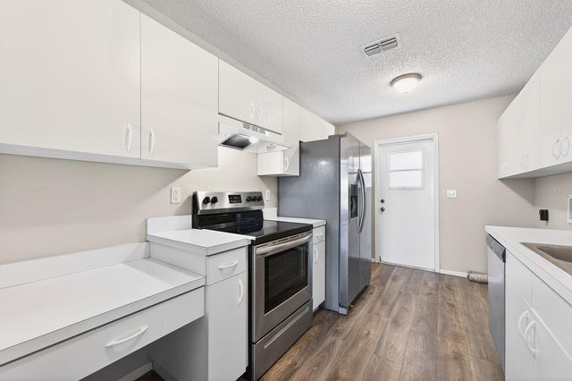 350 WINTER RIDGE BOULEVARD, Winter Haven, FL 33881