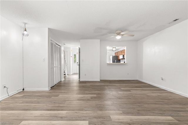 3496 Smokey Chamber DR, Virginia Beach, VA 23462