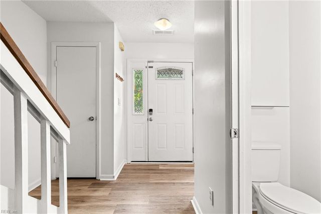 3496 Smokey Chamber DR, Virginia Beach, VA 23462