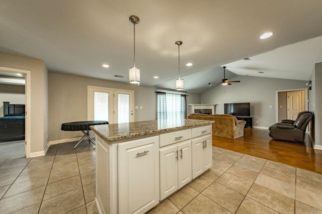 5501 Aviator Drive, Jacksonville, AR 72076