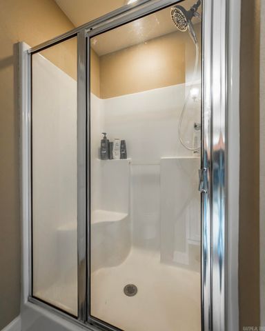 5501 Aviator Drive, Jacksonville, AR 72076