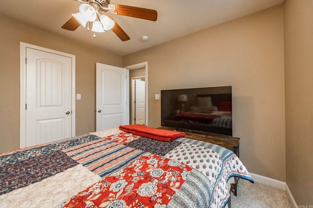 5501 Aviator Drive, Jacksonville, AR 72076