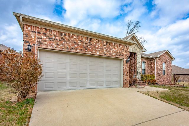 5501 Aviator Drive, Jacksonville, AR 72076