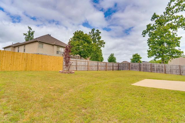 5501 Aviator Drive, Jacksonville, AR 72076