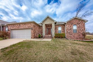 5501 Aviator Drive, Jacksonville, AR 72076