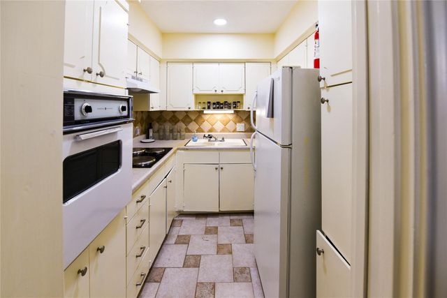 2601 Bellefontaine Street C111, Houston, TX 77025