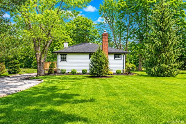 335 Lewis Avenue, Yorktown Heights, NY 10598