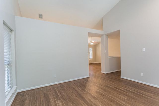 6 Tranquil Glade Place, Spring, TX 77381