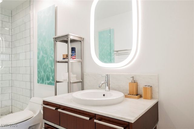 4471 Dean Martin Drive 810, Las Vegas, NV 89103