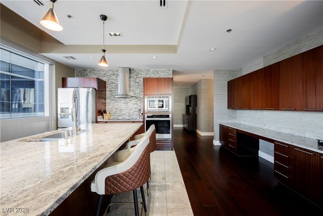 4471 Dean Martin Drive 810, Las Vegas, NV 89103