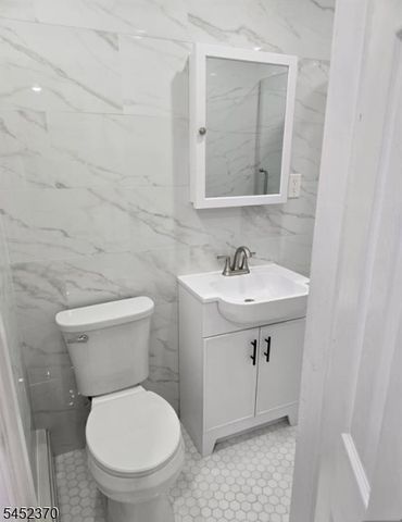 125 Dalton St, Roselle Park Boro, NJ 07204