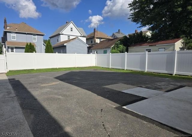 125 Dalton St, Roselle Park Boro, NJ 07204