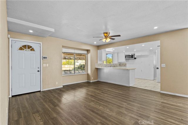 8405 Buckthorn, Hesperia, CA 92345