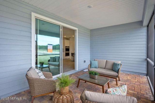 2832 DAYLILY Point, Green Cove Springs, FL 32043