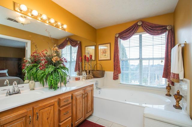 1508 Clover Ct, Hermitage, TN 37076