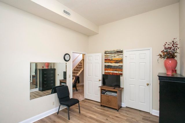 1508 Clover Ct, Hermitage, TN 37076