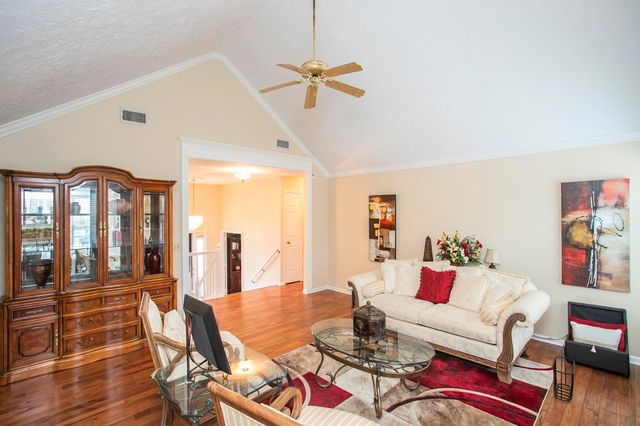 1508 Clover Ct, Hermitage, TN 37076
