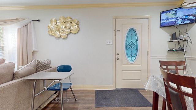 5767 Belcrest Street, Houston, TX 77033