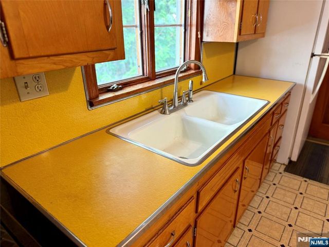 105 Bergen Street, Garfield, NJ 07026