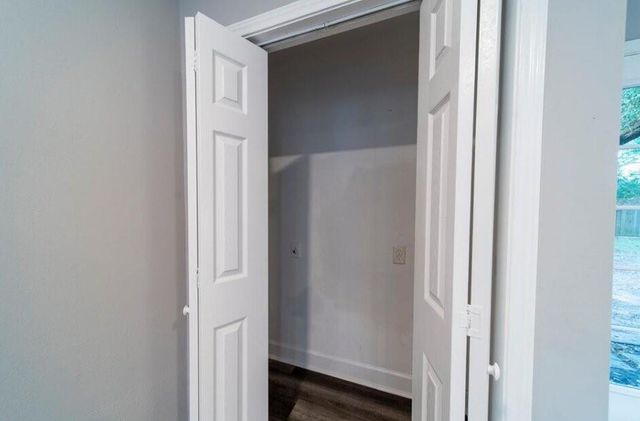 4611 Nevada, Dickinson, TX 77539